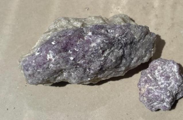 動(dòng)力電池帶動(dòng)鋰需求暴漲，鋰輝石破碎磨粉設(shè)備供不應(yīng)求